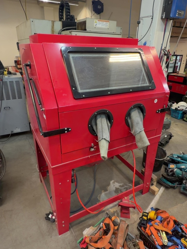 1574915-1 Blasting cabinet – SBC990