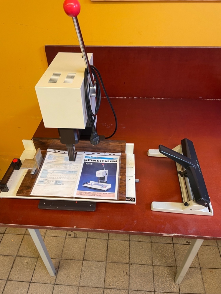 1535993-1 Paper drill and punch / Lindaco / Leitz