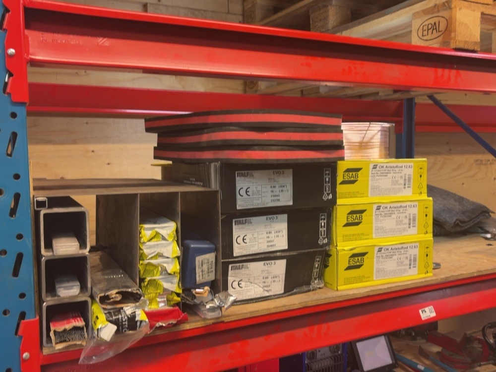 1574936-1 Lot of welding material - ESAB, Italfil