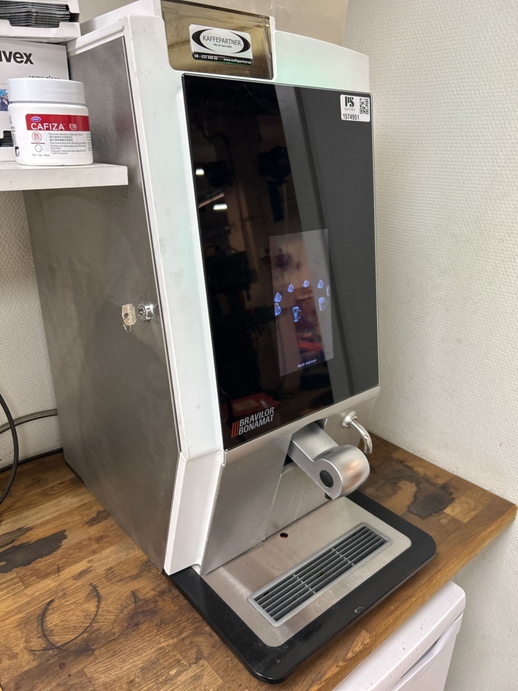 1574951-2 Coffee machine – Bravilor Bonamat