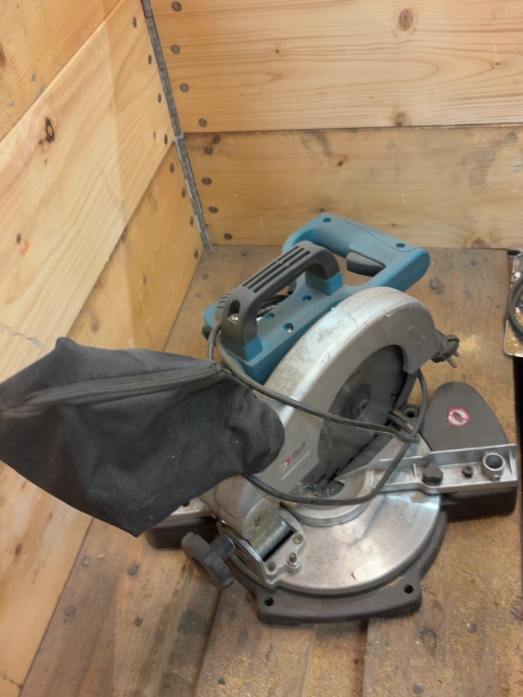 1574948-2 Power tools and cable reel - Runsven, Biltema, Amiga