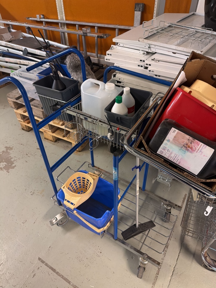 1594714-2 Cleaning carts 6 pcs with various contents