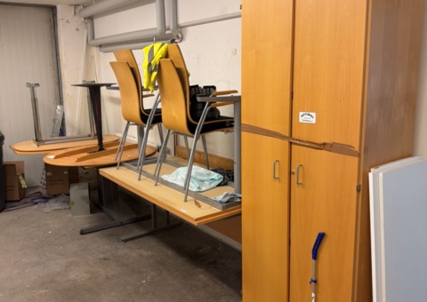 Collection of miscellaneous office furniture