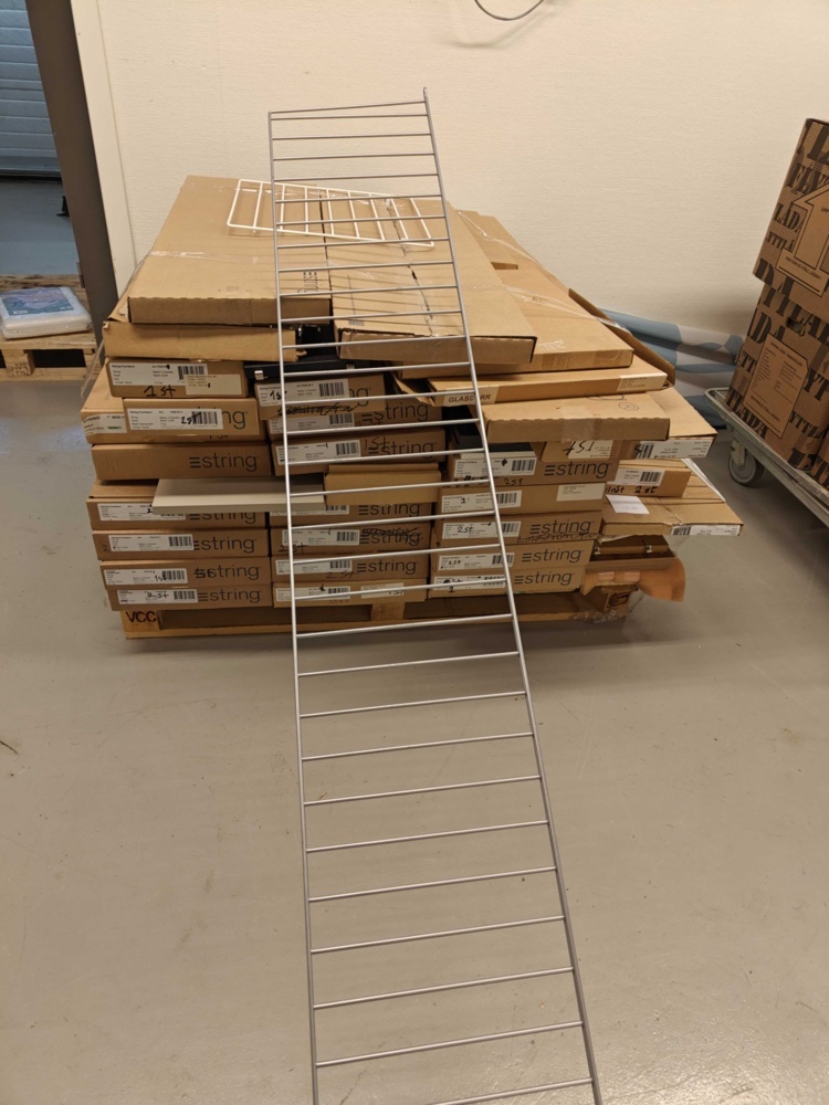 1564907-1 Large batch of String furniture
