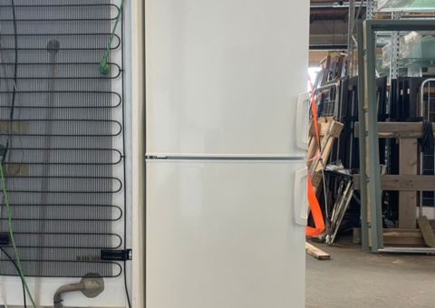Fridge & freezer combo, Electrolux, 1750mm