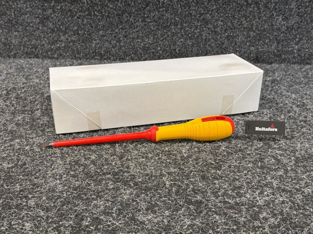 1599017-2 10 pcs VDE Slotted screwdrivers Hultafors 445035 1.2x6.5x150mm