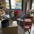 1545089-3 Parti med möbler, förvaring, husgeråd och övrig inredning