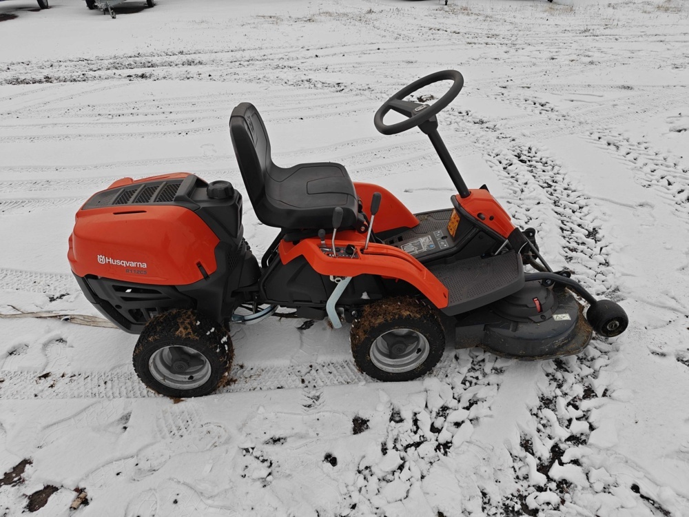 1484616-2 Riding lawn mower Husqvarna R112C5