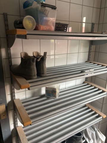 1545091-15 Omklädningsmöbler, skohyllor och vägginredning