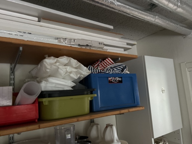 1545093-12 Möbler, husgeråd och övrigt rumsinnehåll