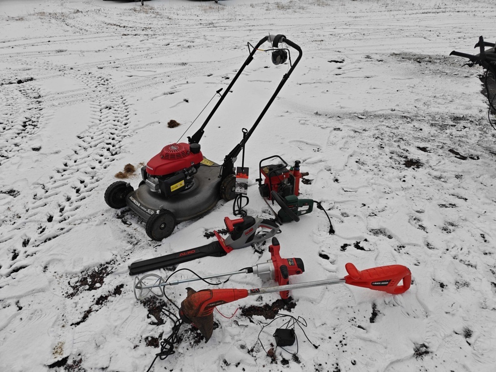 1484619-1 Lawn mower, water pump and garden tools