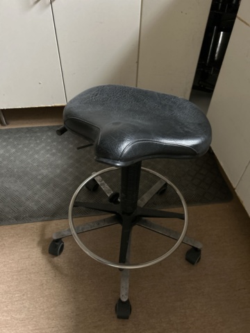 1545096-8 Köksutrustning, husgeråd och mindre köksapparater