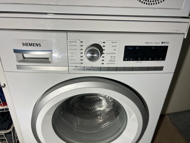 1545099-4 Tvättpelare - Siemens