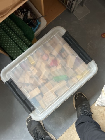 1545100-13 Möbler, leksaker, förvaring och övrigt rumsinnehåll