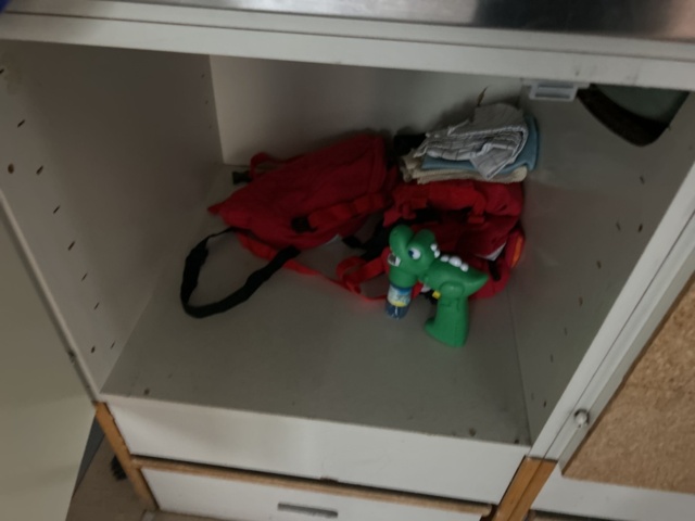 1545100-26 Möbler, leksaker, förvaring och övrigt rumsinnehåll