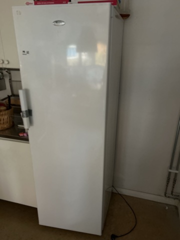 1545103-1 Kylskåp - Whirlpool WME1886 A+DFCW