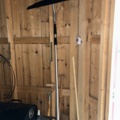 1545105-4 Trädgårdsutrustning, maskiner och övrigt förrådsinnehåll