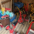 1545106-4 Cyklar, leksaker och trädgårdsredskap