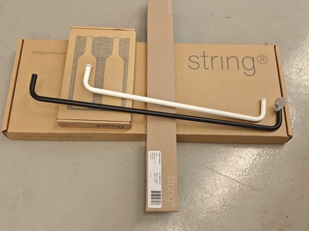 1564914-1 5 pieces String Furniture