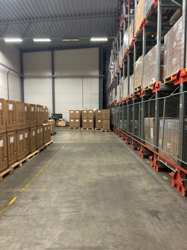 1540055-2 Large batch of refrigerators approx. 530 pcs - Ecotronic LB102W2