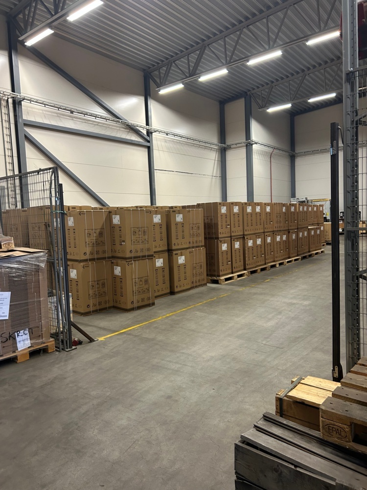 1540055-1 Large batch of refrigerators approx. 530 pcs - Ecotronic LB102W2