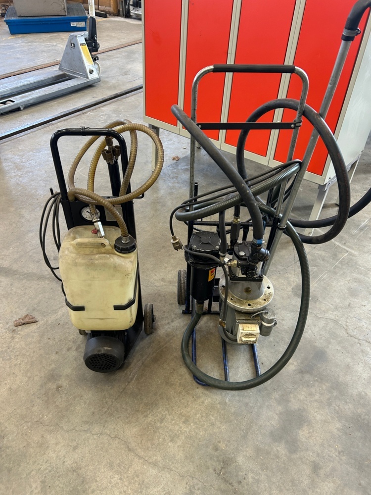 1598416-1 Hydraulpump samt vätskepump