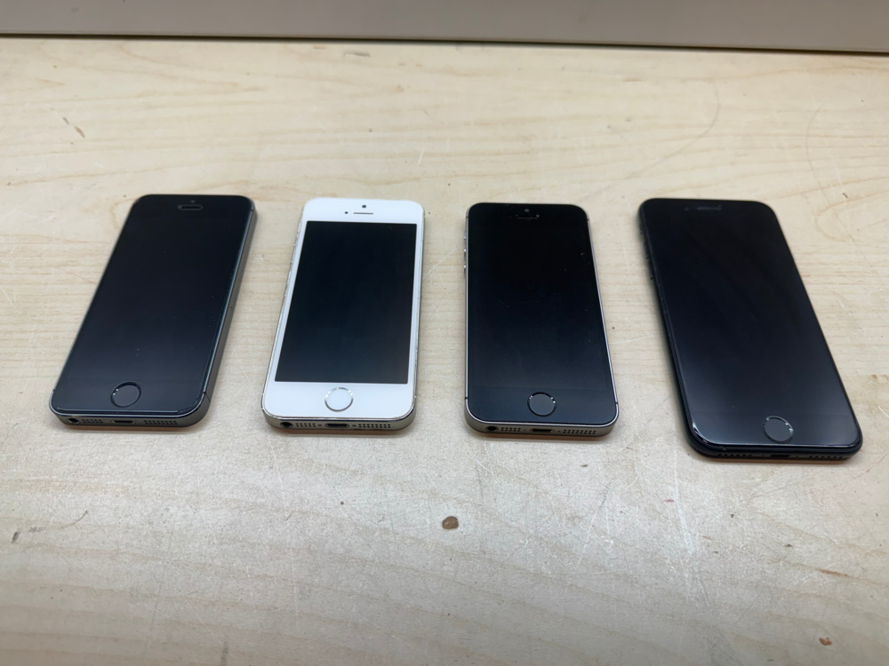 1496591-1 Mobiltelefoner 4st - iPhone