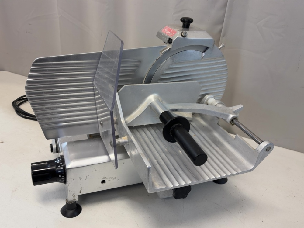 1574966-2 Cutting machine - Beckers TC 250
