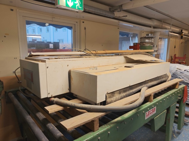 1581761-3 Maskiner för lacklinje transportbanor, lackvalsar och UV-ugnar