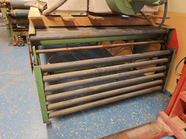 1581761-8 Maskiner för lacklinje transportbanor, lackvalsar och UV-ugnar