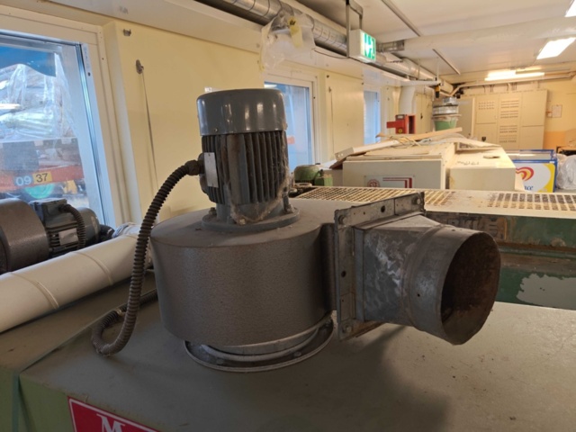 1581761-15 Maskiner för lacklinje transportbanor, lackvalsar och UV-ugnar