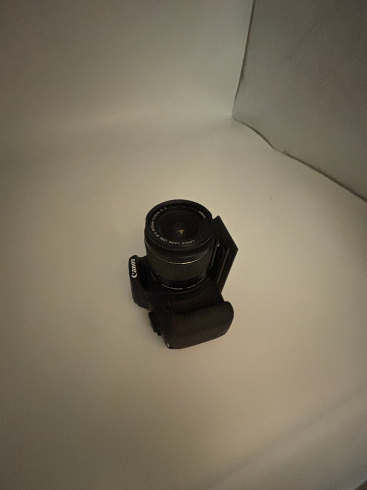 1599714-2 Systemkamera med kamerabås - Canon EOS 2000D