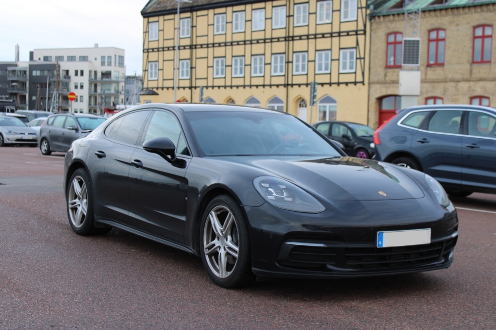 1592763-2 Porsche Panamera 4 PDK, 330hp, 2018