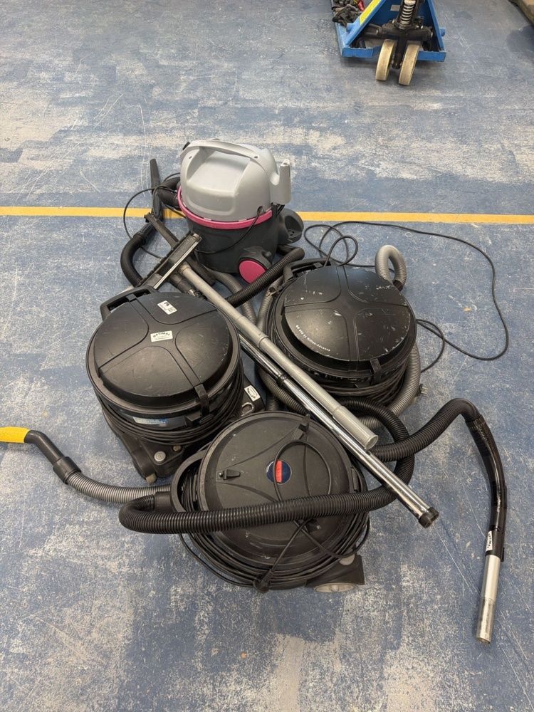 1594754-1 Vacuum cleaners 4 pcs - Nilfisk and Tingstad