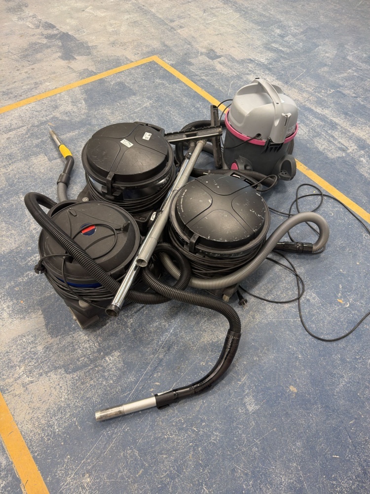 1594754-2 Vacuum cleaners 4 pcs - Nilfisk and Tingstad
