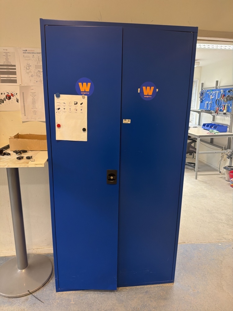 1594760-1 Metal cabinet with contents and desk