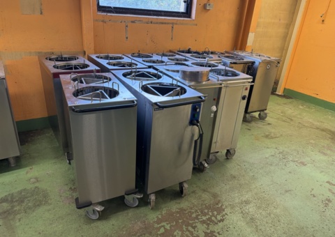 Tallriksvagnar och tallriksvärmare 11 st - Elektro-Thermo, Electrolux och Idesta