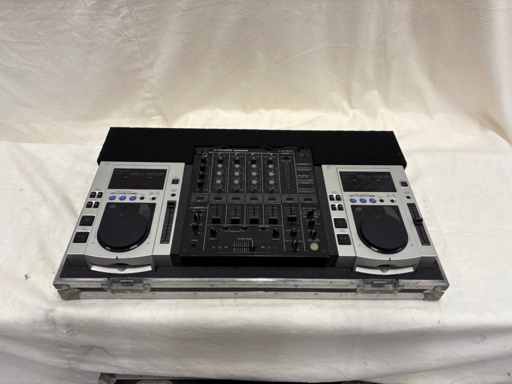 1588701-2 DJ-Bänk Pioneer 2 x CDJ100S + 1 x DJM 500 Mixer