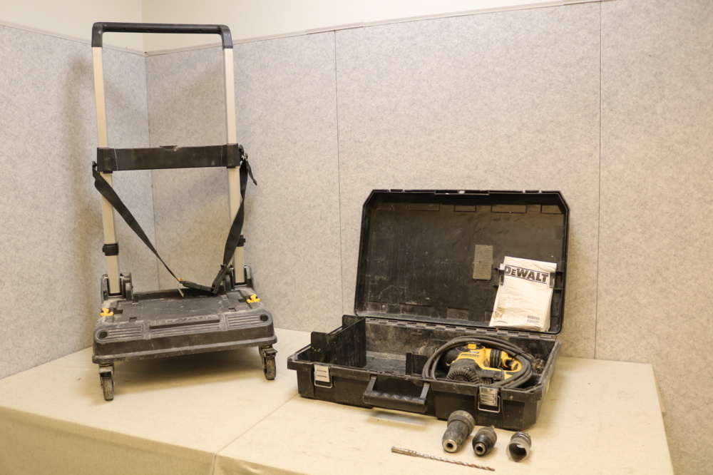 1515284-1 Hammer Drill & Tool Cart DeWalt