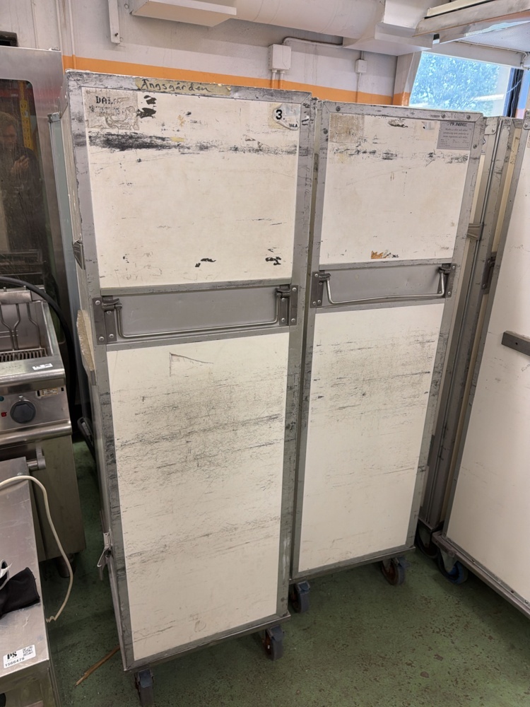 1566492-2 Matvagnar 8 st - ScanBox