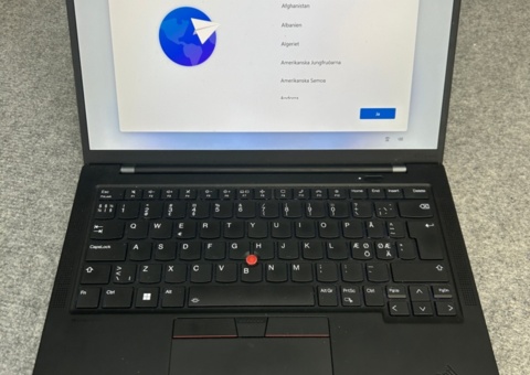 Laptop med tillbehör - Lenovo ThinkPad X1