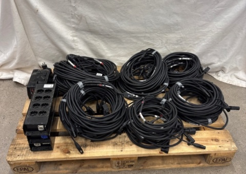 29 st Kombikabel IEC/XLR & 3 st Uttagslådor i plåt PowerCon - 8 x schuko
