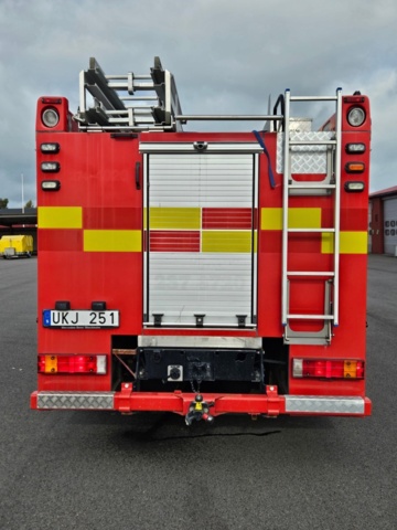 1368484-6 Fire truck / extinguishing truck – Mercedes-Benz 976.01 -2011