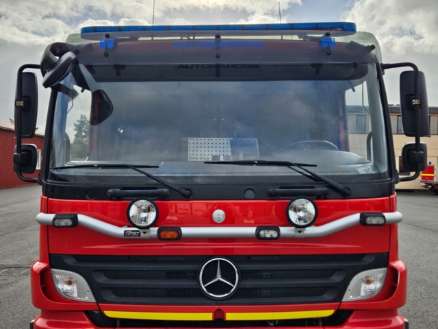 1368484-16 Fire truck / extinguishing truck – Mercedes-Benz 976.01 -2011