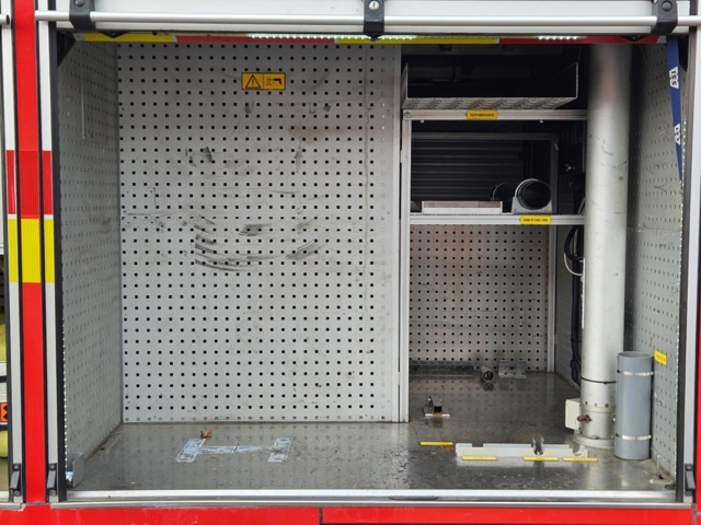 1368484-37 Fire truck / extinguishing truck – Mercedes-Benz 976.01 -2011