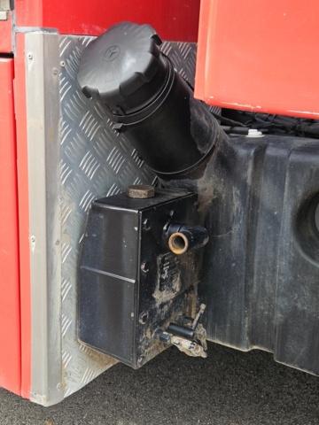 1368484-67 Fire truck / extinguishing truck – Mercedes-Benz 976.01 -2011