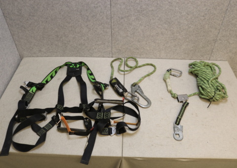 Honeywell Miller safety harness & long rope