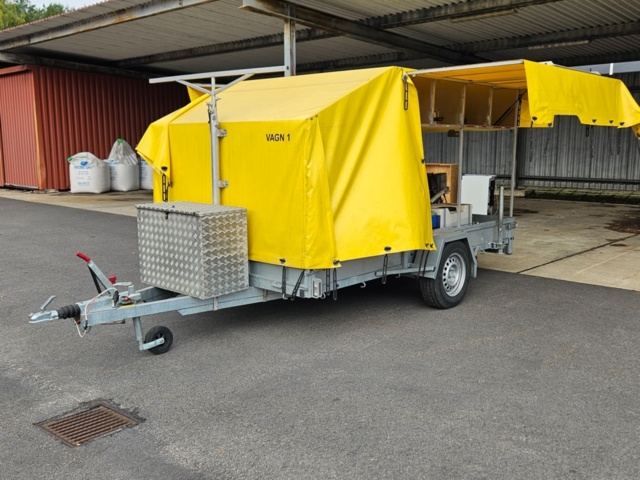 1368485-2 Trailer with flushing equipment - Rekotrailer Reko 1500 E -2000