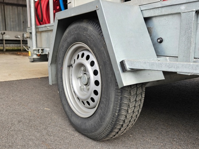 1368485-32 Trailer with flushing equipment - Rekotrailer Reko 1500 E -2000