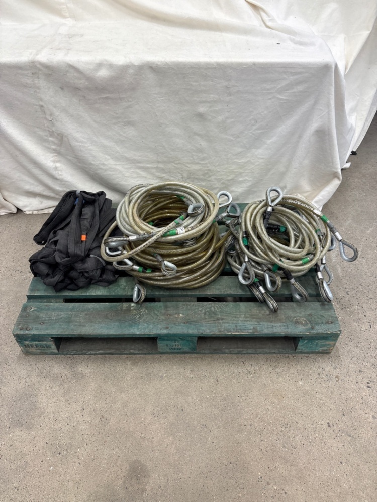 1588724-1 Stållinestroppar 1T/2m 10 st + 1T/4m PVC-hölje 10 st + 10st slings 1,5m